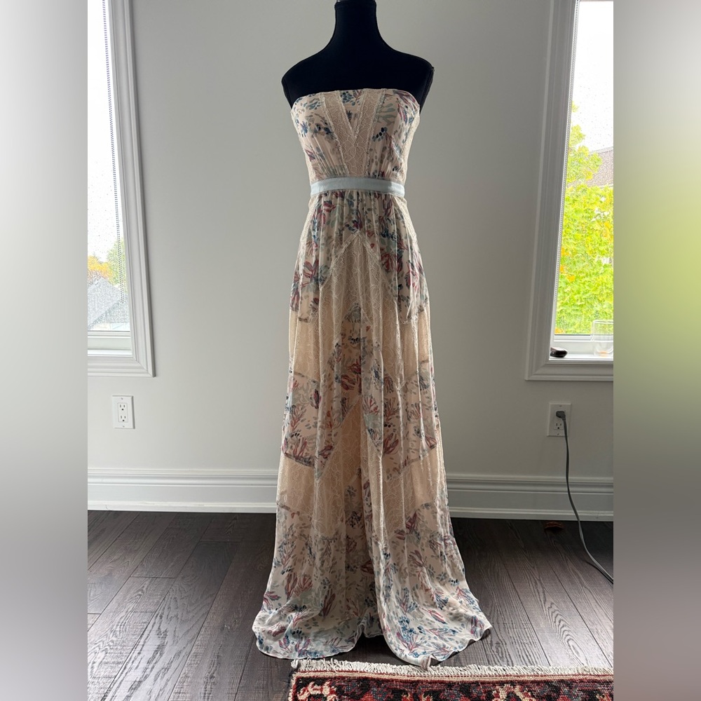BCBGMaxAzria Strapless Floral Lace Maxi Dress Gown size 0
